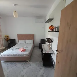 Maison d'hôtes Mona's, Saranda